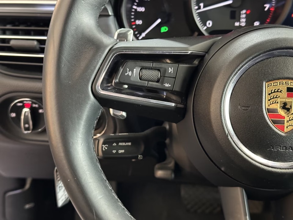 Porsche Macan - foto 14