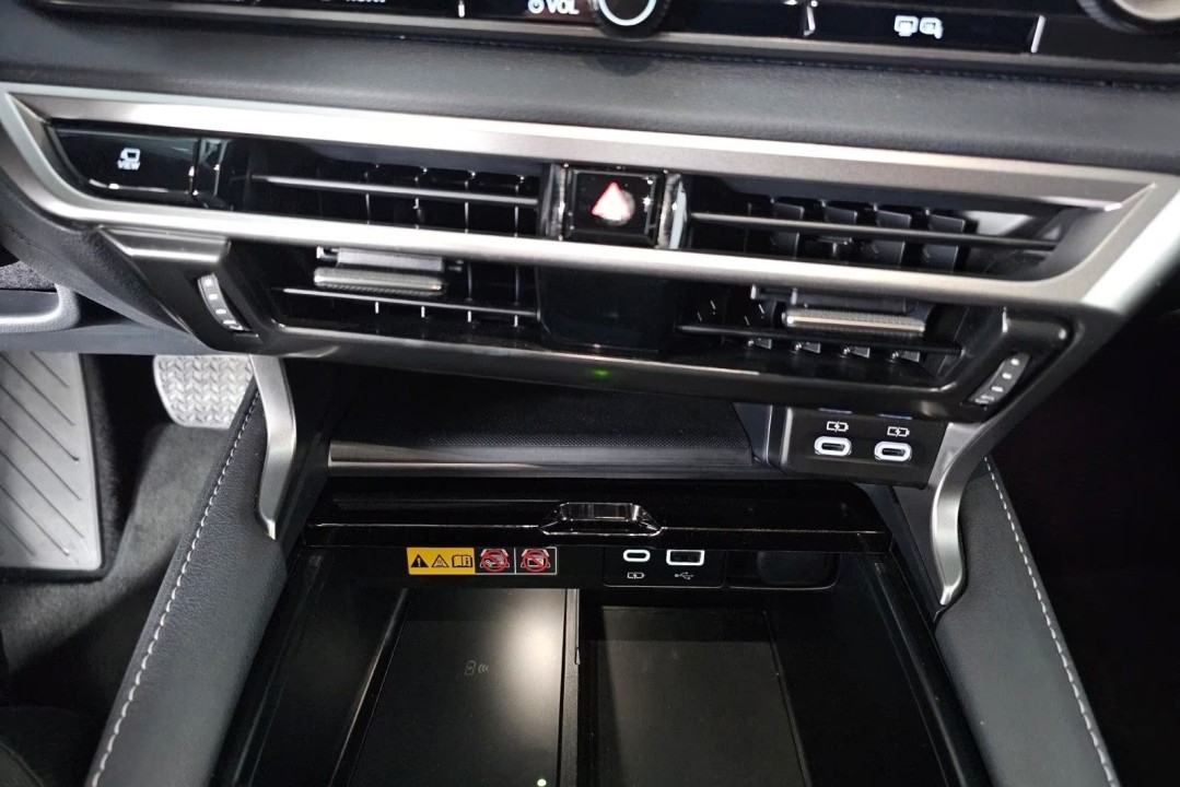 Lexus Seria RX 350h AWD F-Sport - foto 9