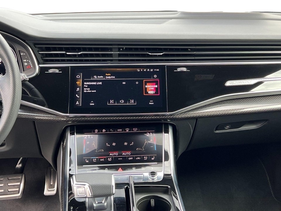 Audi SQ8 - foto 13