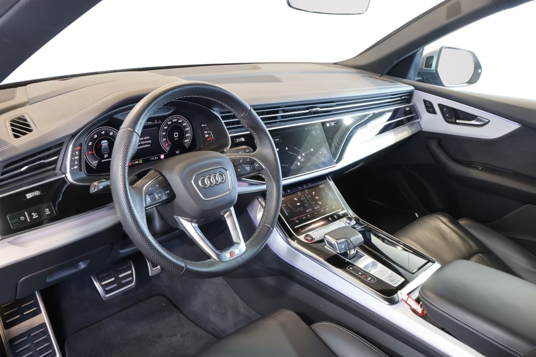 Audi SQ8 4.0 TFSI Quattro - foto 9