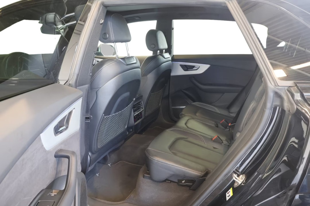 Audi SQ8 4.0 TFSI Quattro - foto 17