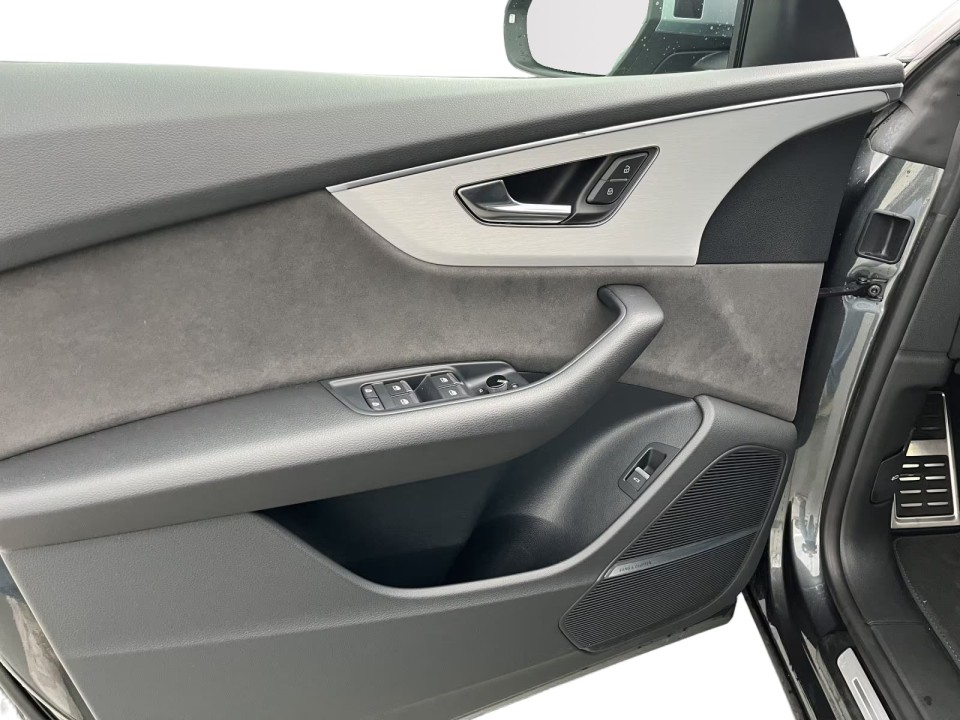 Audi SQ8 TFSI Tiptronic - foto 12
