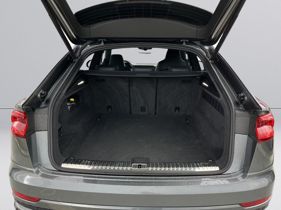 Audi SQ8 TFSI Tiptronic - foto 13