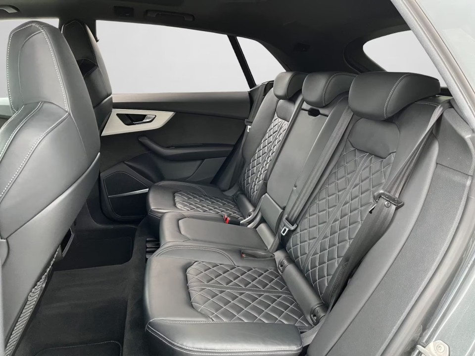Audi SQ8 TFSI Tiptronic - foto 11