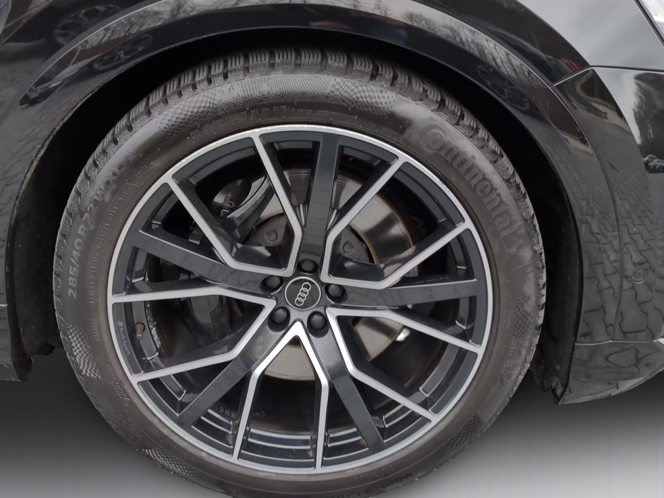 Audi SQ8 4.0 TFSI Quattro - foto 23