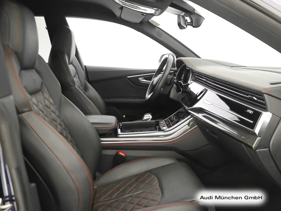 Audi SQ8 - foto 6