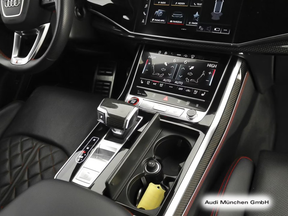 Audi SQ8 - foto 9