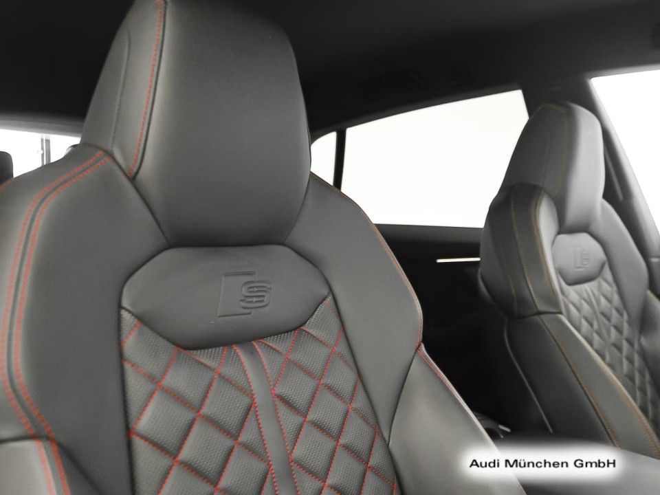 Audi SQ8 - foto 10