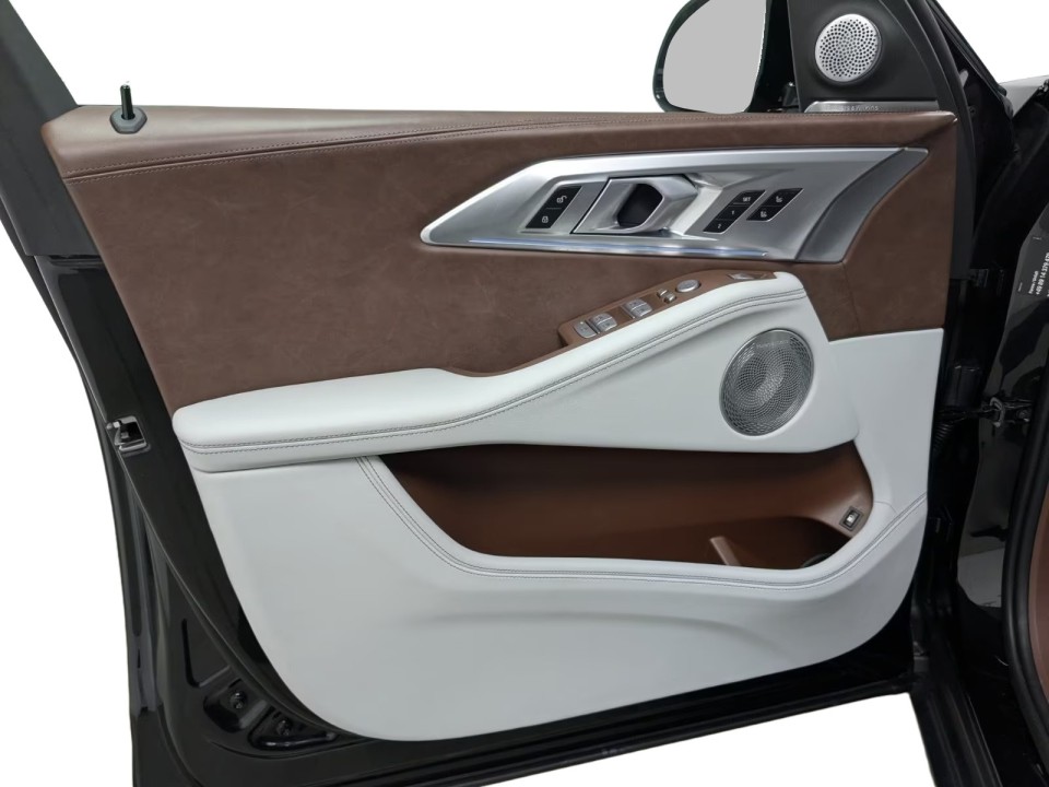 BMW XM - foto 13