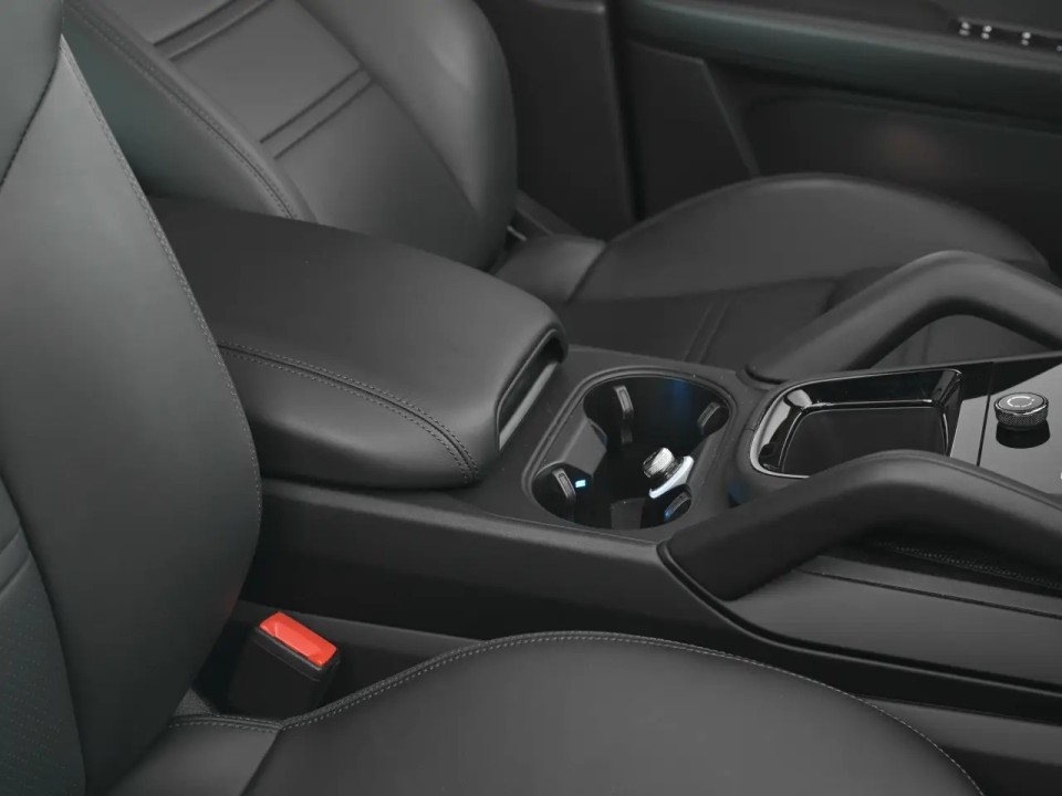 Porsche Cayenne Coupe - foto 15