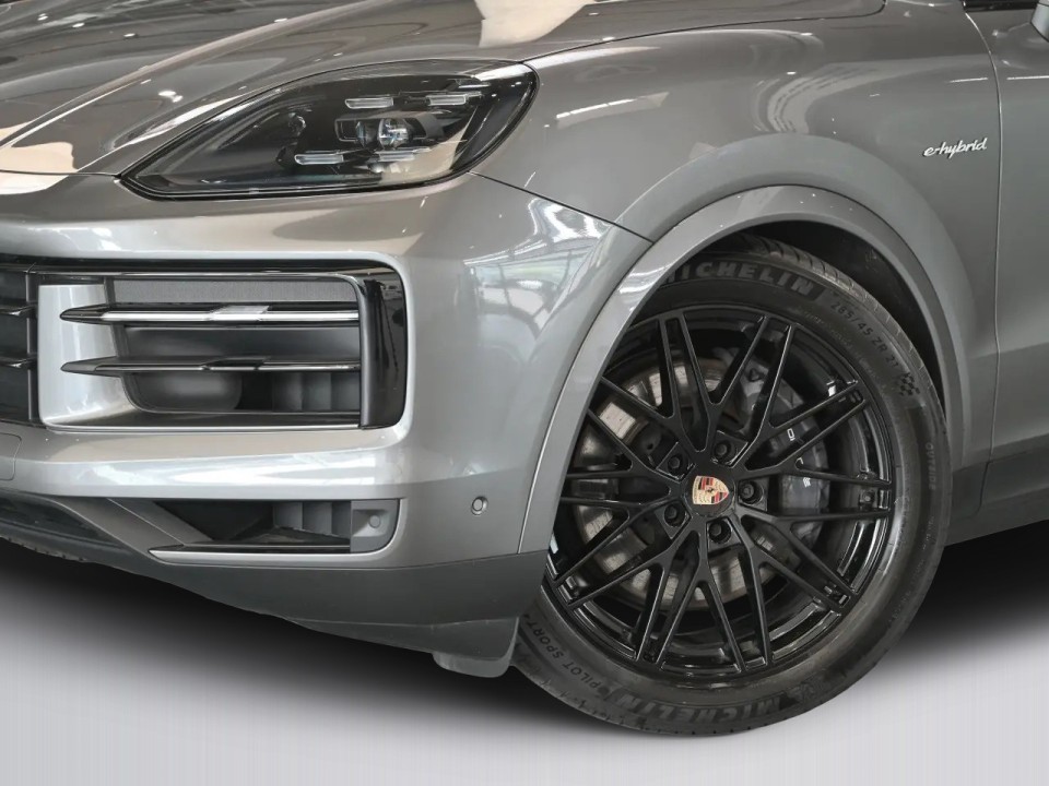 Porsche Cayenne Coupe - foto 24