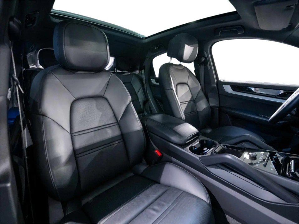 Porsche Cayenne Coupe - foto 9