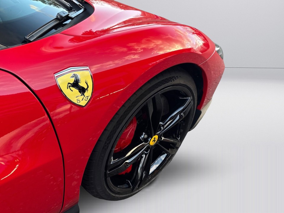 Ferrari 296 GTB - foto 22