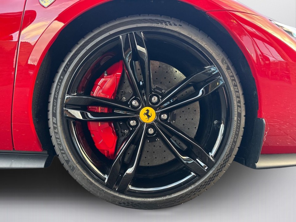 Ferrari 296 GTB - foto 23