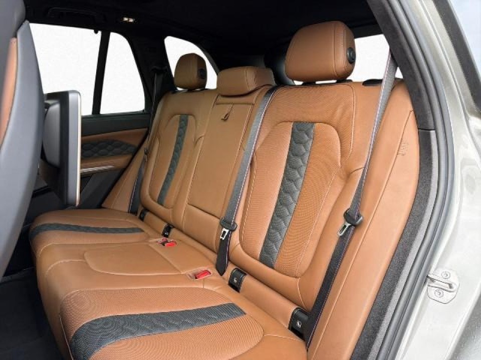 BMW X5 M Competition - foto 11