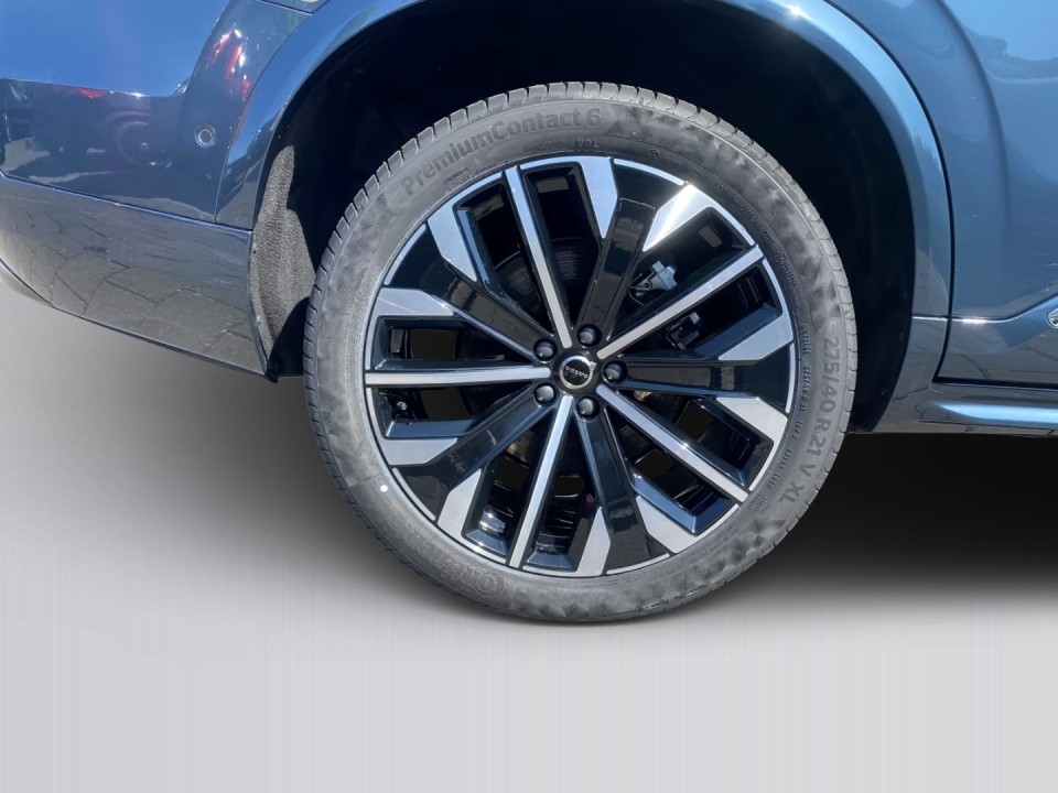 Volvo XC 90 Plus Bright B5 - foto 16