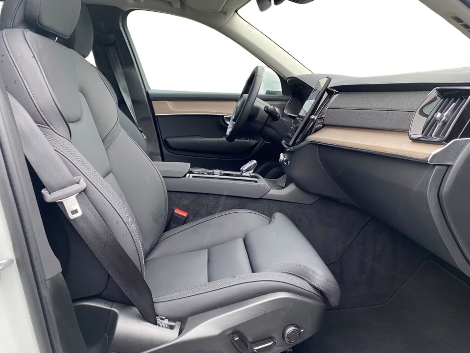 Volvo XC 90 T8 Plus Bright - foto 11