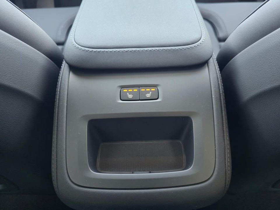Volvo XC 90 B5 AWD Plus Bright - foto 18