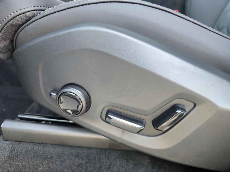 Volvo XC 90 B5 AWD Plus Bright - foto 22