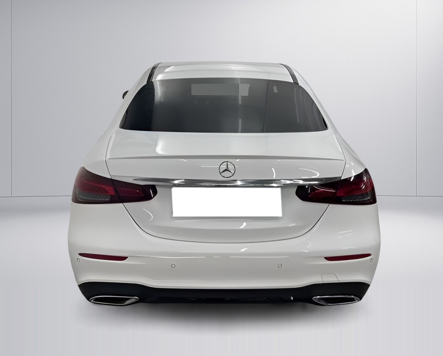 Mercedes-Benz E 400d 4MATIC AMG (5)