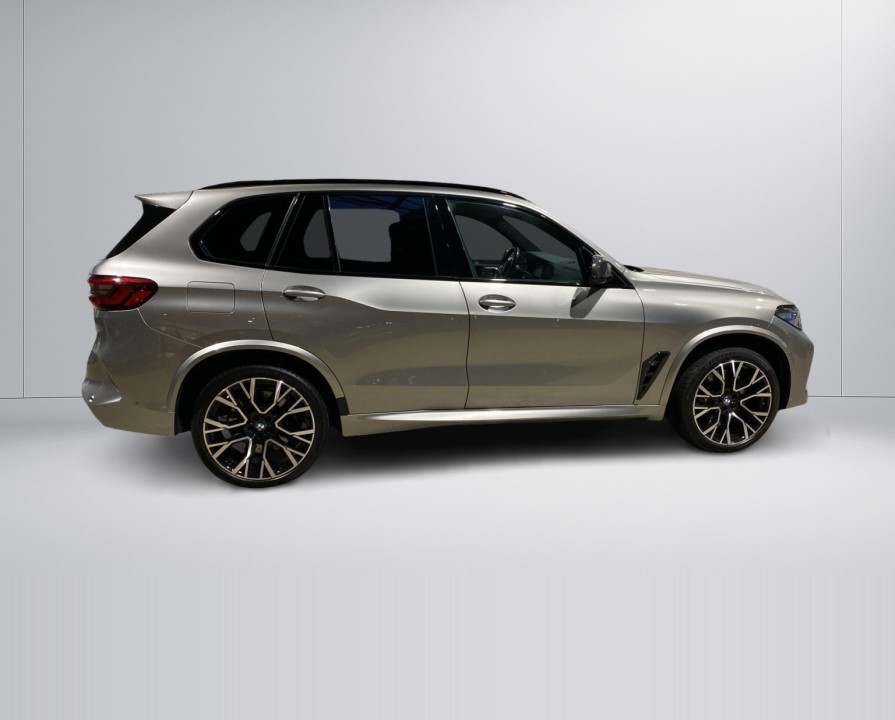 BMW X5 M (2)