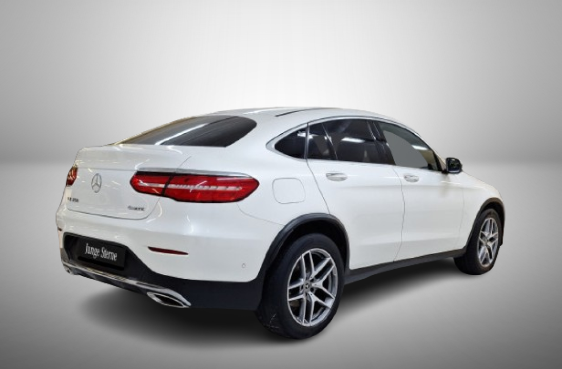 Mercedes-Benz GLC Coupe 250 4Matic AMG Line (4)