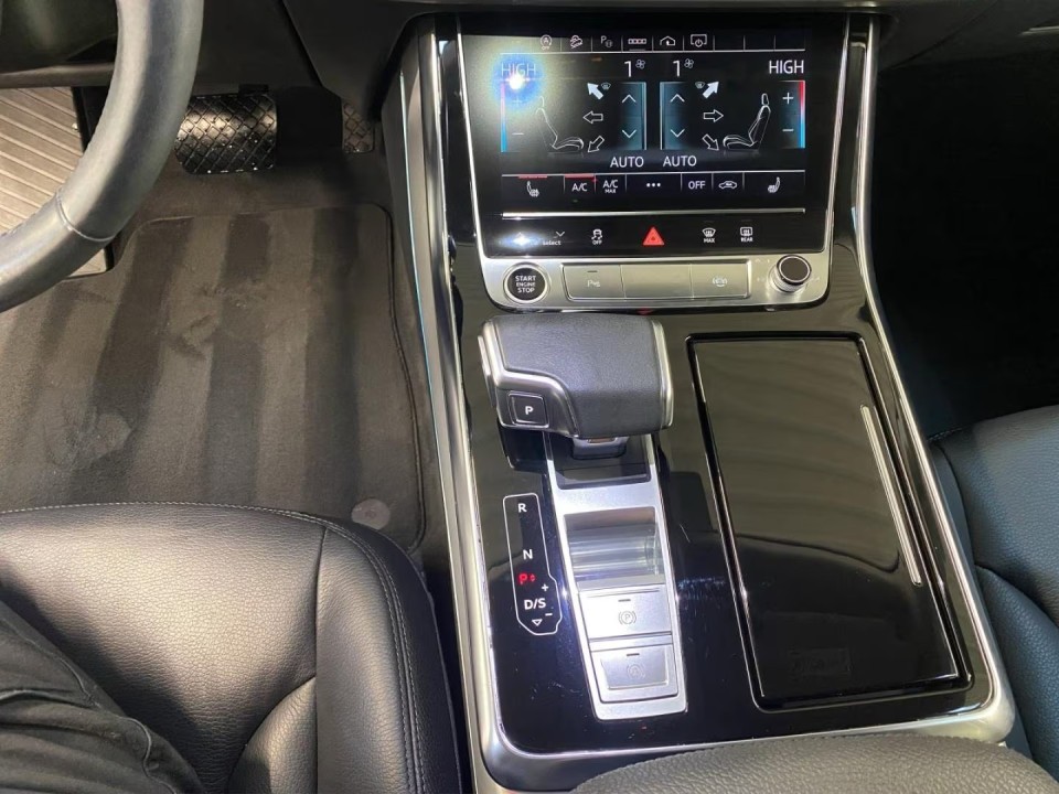 Audi Q8 55TFSI quattro tiptronic - foto 10