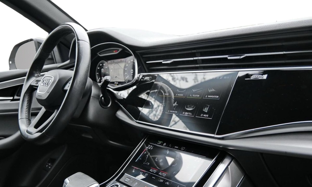 Audi Q8 55 TFSIe quattro - foto 8