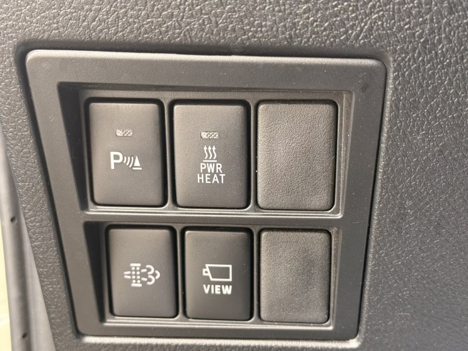 Toyota Hilux Invincible ExtraCab - foto 18