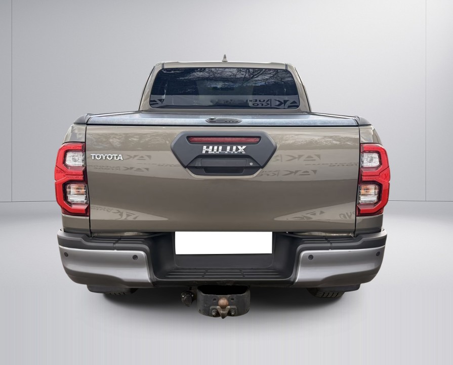 Toyota Hilux Invincible ExtraCab (4)