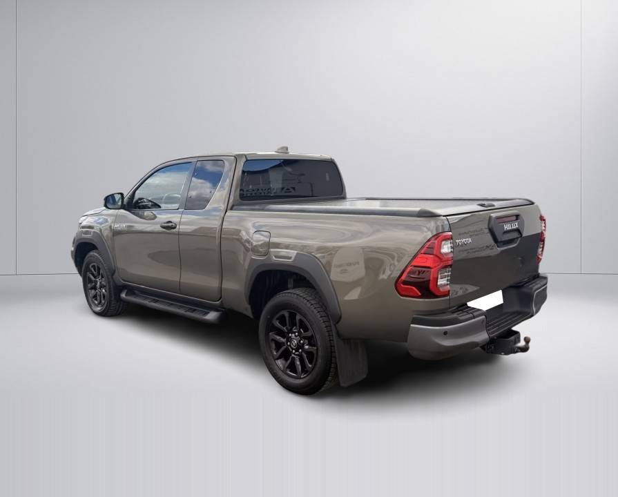 Toyota Hilux Invincible ExtraCab (5)