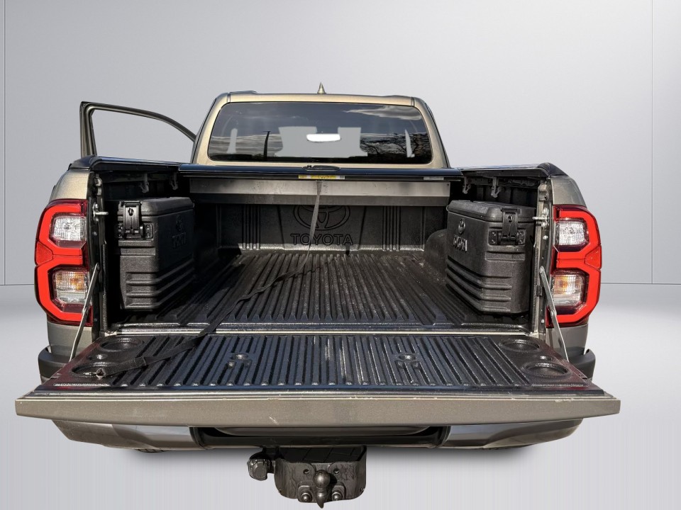 Toyota Hilux Invincible ExtraCab - foto 21