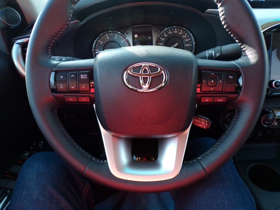 Toyota Hilux Comfort - foto 10