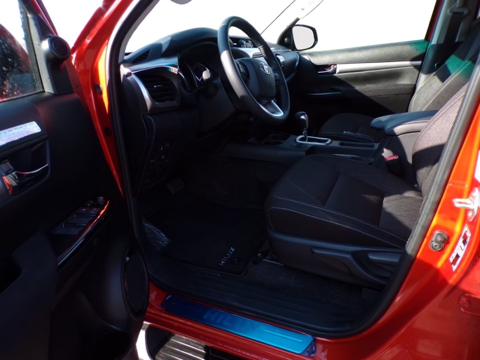 Toyota Hilux Comfort - foto 11