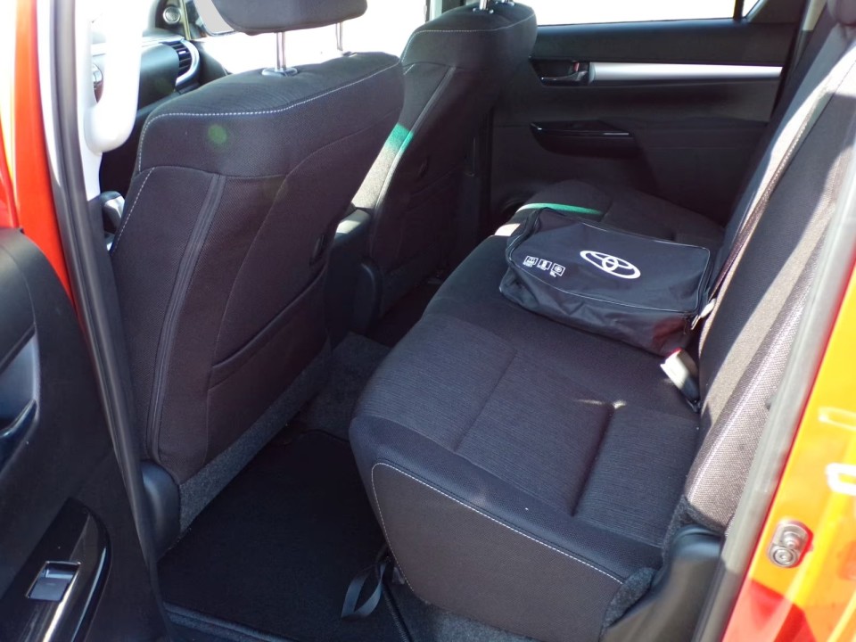 Toyota Hilux Comfort - foto 18
