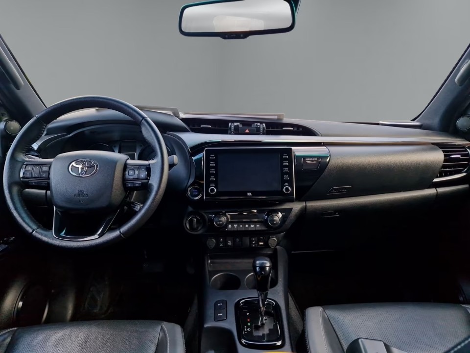 Toyota Hilux Invincible - foto 11