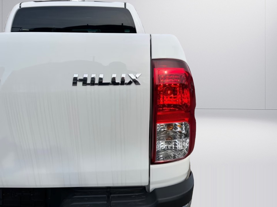 Toyota Hilux Comfort - foto 20