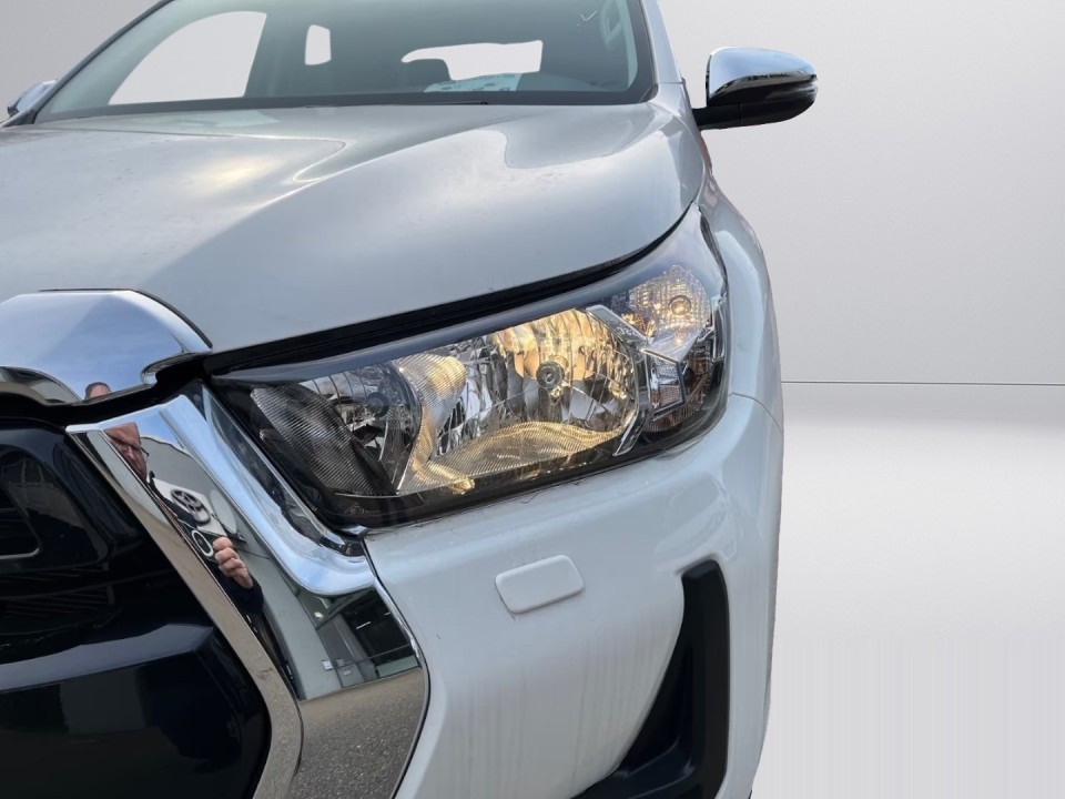 Toyota Hilux Comfort - foto 19