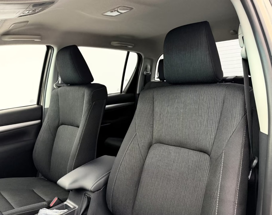 Toyota Hilux Executive - foto 21
