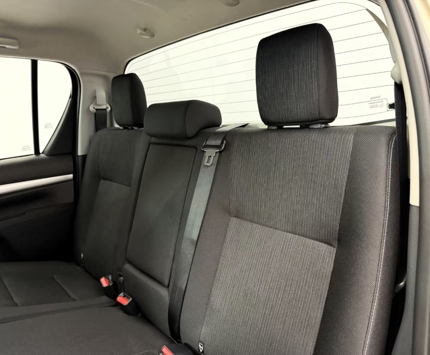 Toyota Hilux Executive - foto 22