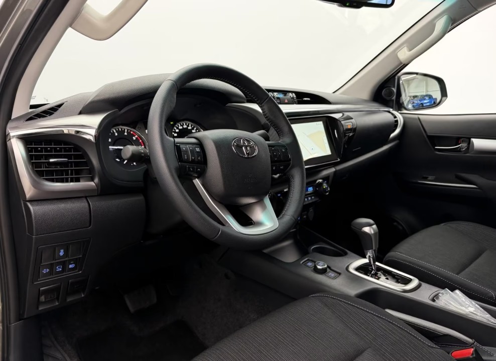 Toyota Hilux Executive - foto 12