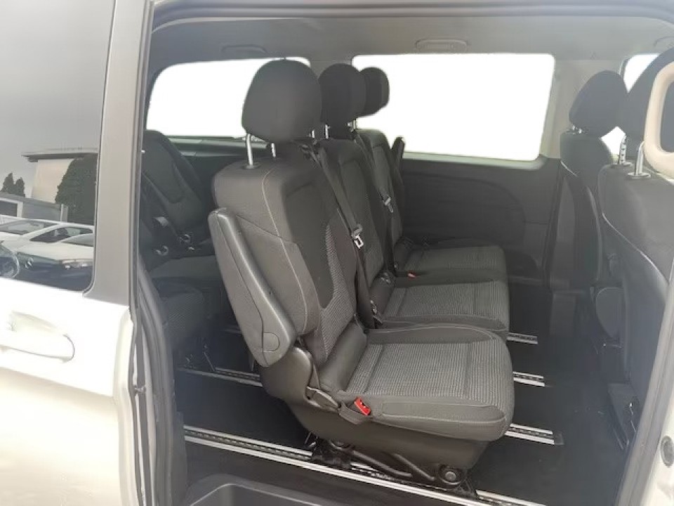 Mercedes-Benz V 220d 4MATIC - foto 8