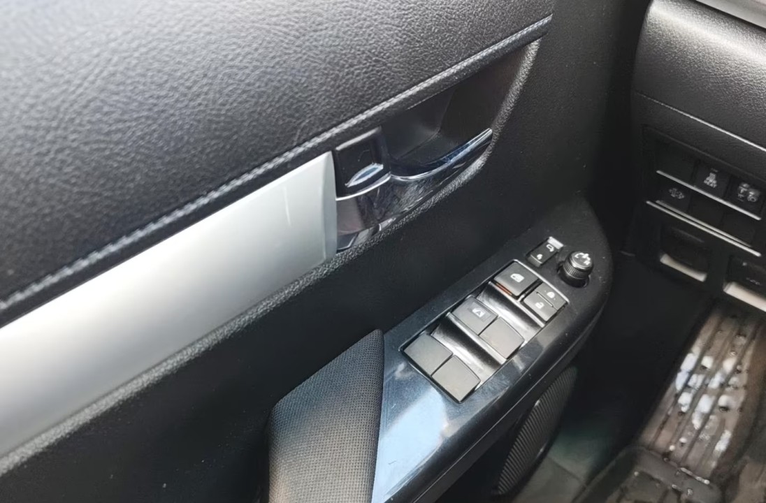 Toyota Hilux Comfort - foto 16