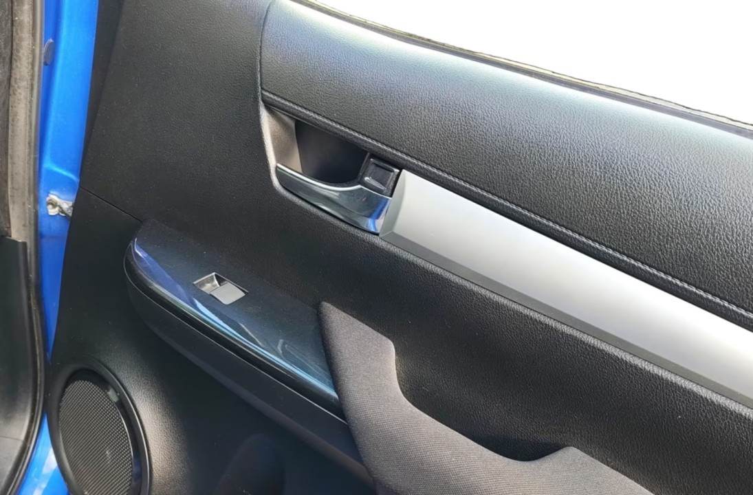 Toyota Hilux Comfort - foto 17