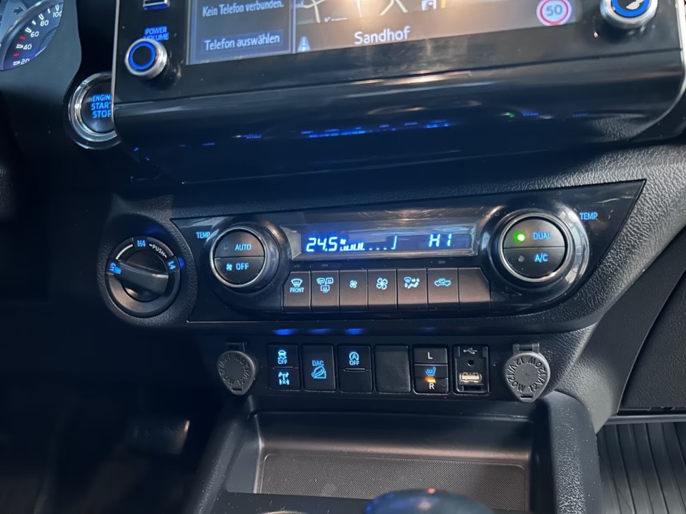 Toyota Hilux Executive - foto 15
