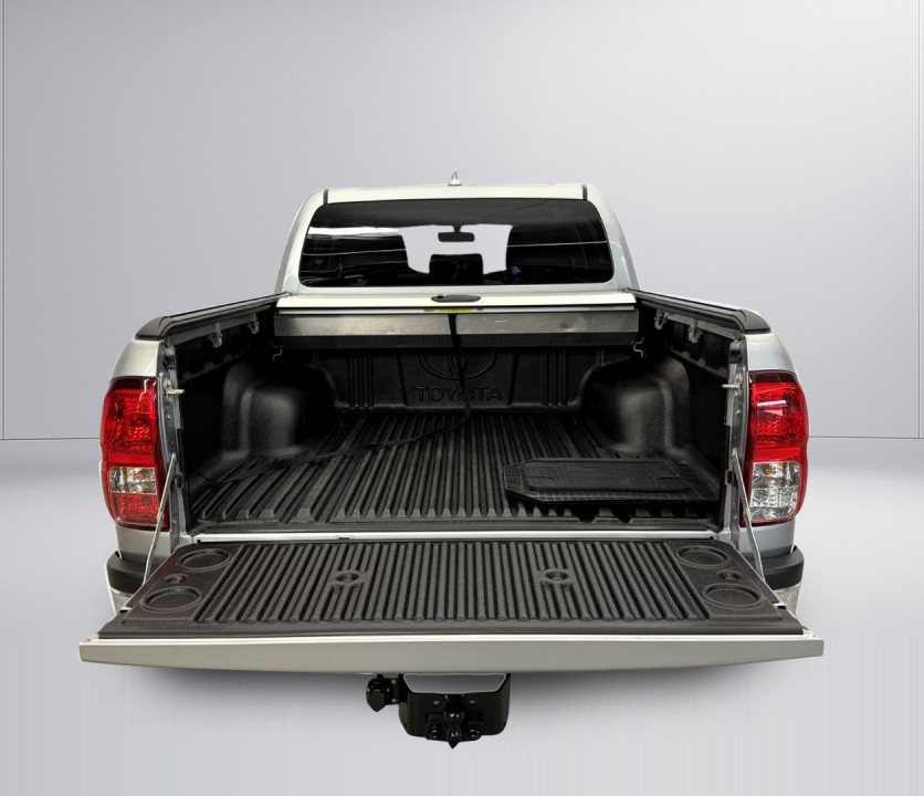 Toyota Hilux - foto 23
