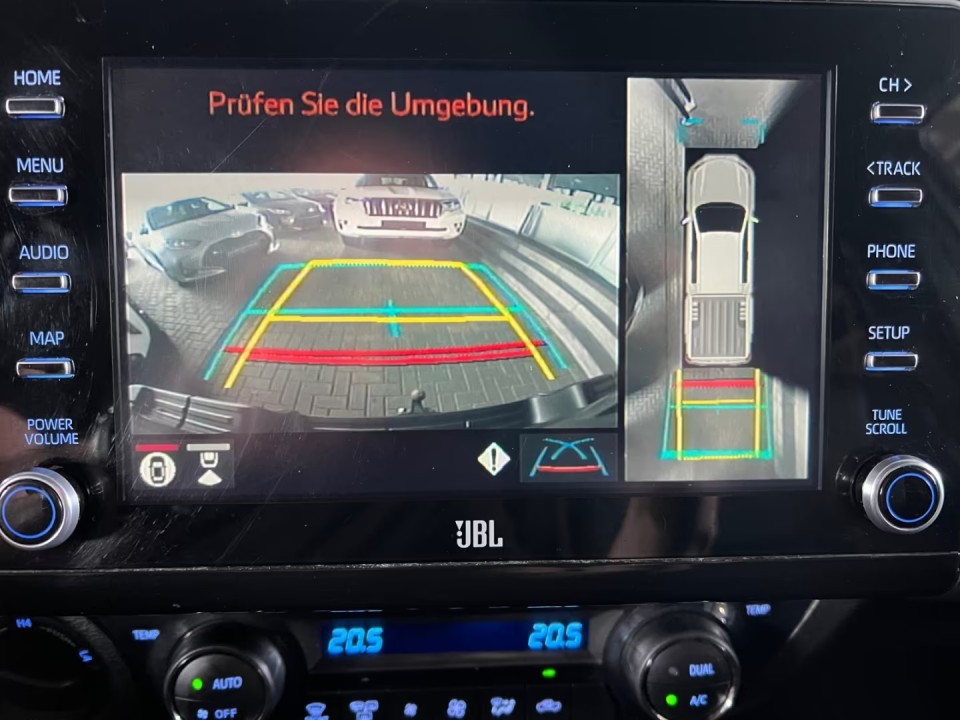 Toyota Hilux Invincible - foto 18