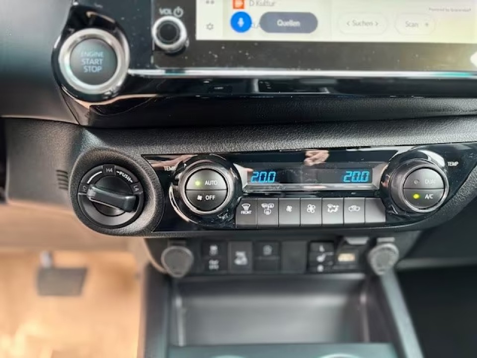 Toyota Hilux - foto 10
