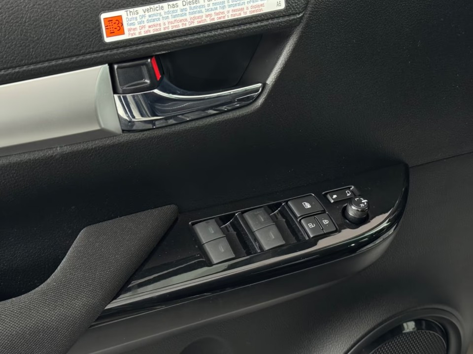 Toyota Hilux Executive - foto 23