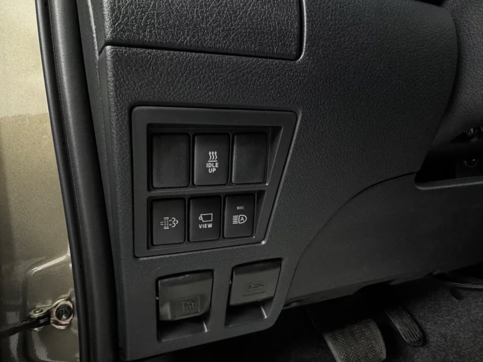 Toyota Hilux Executive - foto 24